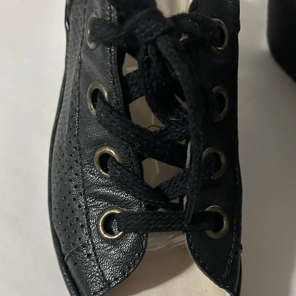 Fly London Black‎ Open-Toe Sandals